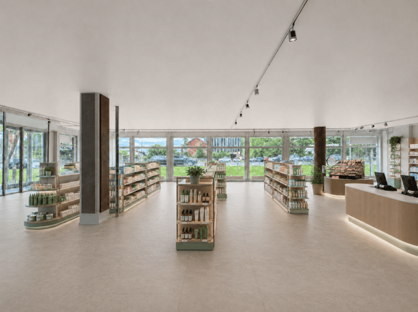 Werkstatt- und Lagerfächen: ca. 532 m² 4
