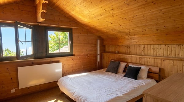 Einmalige Seesichtlage am Thunersee – Chalet mit Charakter und Potenzial 10