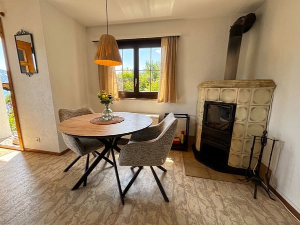 Einmalige Seesichtlage am Thunersee – Chalet mit Charakter und Potenzial 9