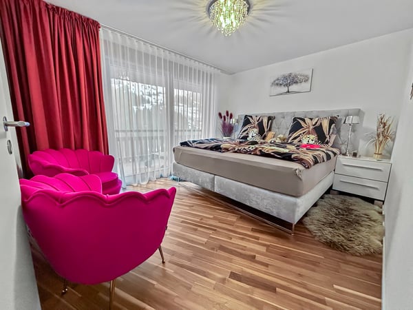 4.5-Zimmer-Wohnung (2022) mit Rundum-Balkon und Bergsicht im Kiental 6
