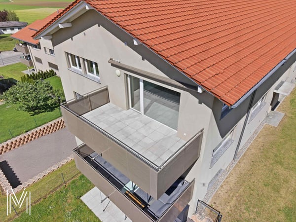 Appartement en attique de 4.5 pièces avec vue panoramique sur la campagne sans vis-à-vis ! 8