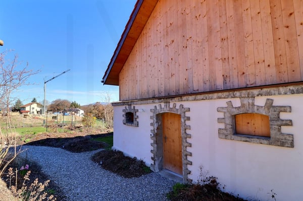 Charmante maisonnette individuelle en PPE avec vue panoramique exceptionnelle ! 11