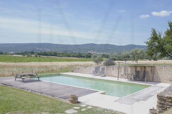MAGNIFIQUE BASTIDE EN PIERRE AVEC VUES PANORAMIQUES ET PISCINE CHAUFFÉE À proximité de Roussillon ? Au coeur du Luberon 13