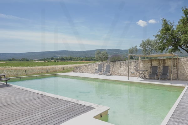 MAGNIFIQUE BASTIDE EN PIERRE AVEC VUES PANORAMIQUES ET PISCINE CHAUFFÉE À proximité de Roussillon ? Au coeur du Luberon 11