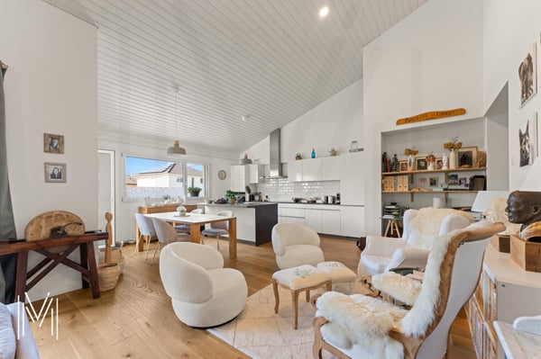 Magnifique appartement 3.5 pièces au dernier étage 10
