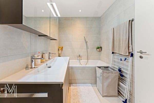 Magnifique appartement 3.5 pièces au dernier étage 13