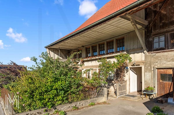 Un patrimoine authentique à réinver au coeur du village ! Une Opportunité immobilière rare ! 2