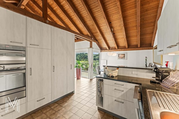 Superbe maison 6,5 pièces avec un dégagement et vue d'exception 9