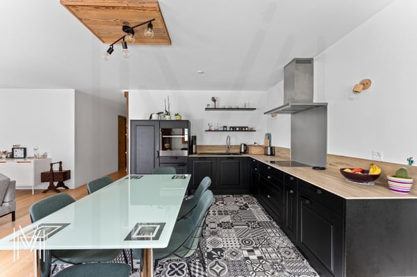 MAGNIFIQUE APPARTEMENT DE 4,5 PIECES AVEC BELLE VUE SANS VIS A VIS 7