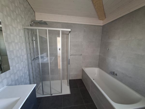 Villa 4,5 pièces de 115 m2 neuve avec studio de 35 m2 4