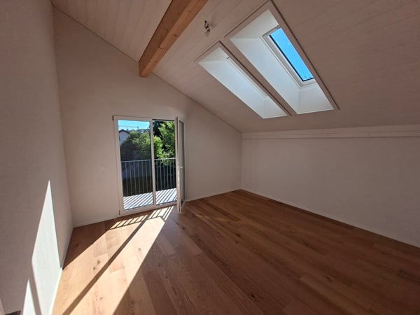 Grand appartement de 4,5 pièces sous les combles et proche de la gare 5