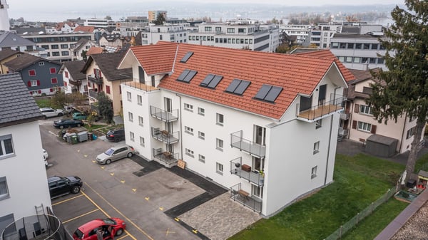 Neue 3.5 Zimmer-Familienwohnung 20min von Zürich 13
