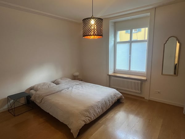 BEFRISTET: 05.01.2026 bis 29.03.2026: Möblierte 1.5 Zimmerwohnung mit Balkon in Zürich 1