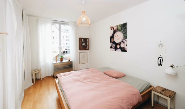 BEFRISTET: 18.02.2026 bis 31.07.2026: Moderne 1.5-Zimmer-Wohnung mit Balkon in Luzern 2