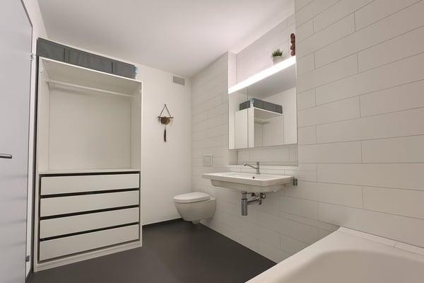 BEFRISTET: 17.11.2025 bis 28.02.2026: Moderne 1.5-Zimmer-Wohnung mit Balkon und Aussicht in Emmen 6