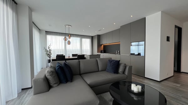 Moderne möblierte 1.5-Zimmer-Erstbezug-Wohnung mit Aussicht in Zürich Nord 4