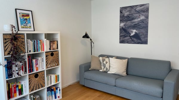 BEFRISTET: 01.01.2026 - 30.09.2026 / Möblierte 1.5-Zimmer-Wohnung an Toplage 8