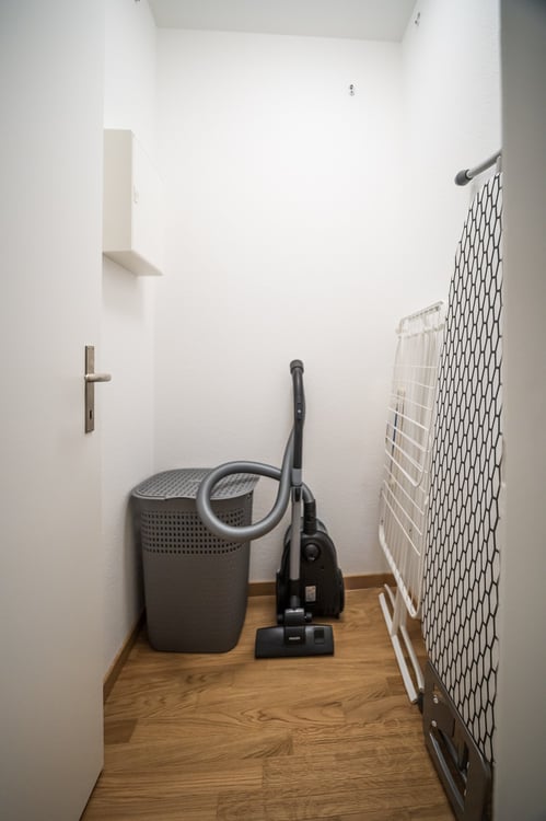 Stilvolle 2.5-Zimmerwohnung mit Terasse nähe Kannenfeldpark 8