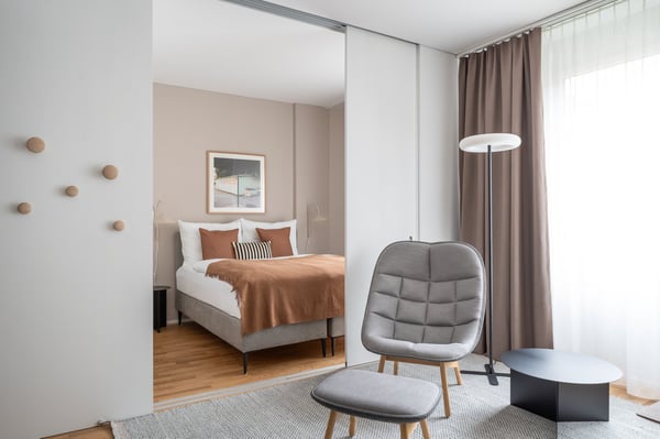 Modern 1.5-Room Furnished Apartment Near Zurich Main Station 2