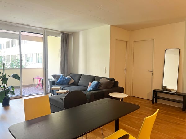 BEFRISTET: 01.12.2025 bis 31.12.2026: Moderne möblierte 1.5 Zimmerwohnung in Zürich 4