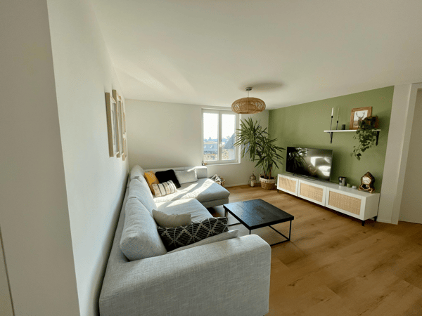 BEFRISTET: 23.12.2025 bis 31.01.2026: 1.5 Zimmer Dachwohnung mit Aussicht in Rothenburg 2