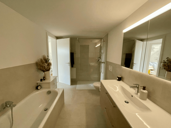 BEFRISTET: 23.12.2025 bis 31.01.2026: 1.5 Zimmer Dachwohnung mit Aussicht in Rothenburg 9