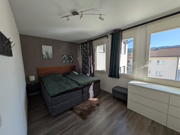 BEFRISTET: Möblierte 3.5-Zimmer-Maisonette mit grosser Terrasse in Rotkreuz 13