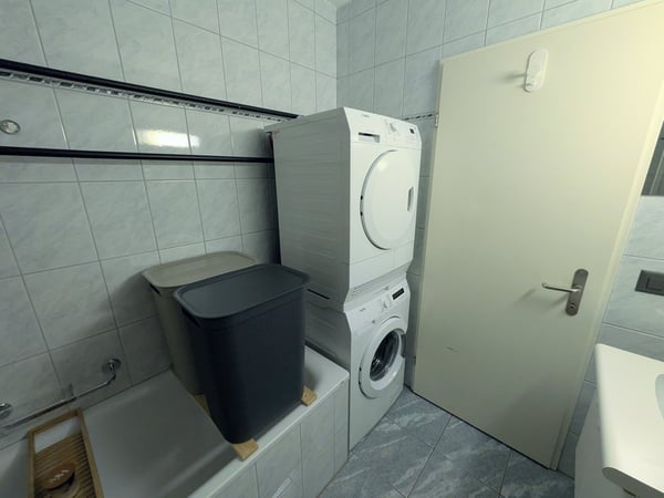 BEFRISTET: Möblierte 3.5-Zimmer-Maisonette mit grosser Terrasse in Rotkreuz 9