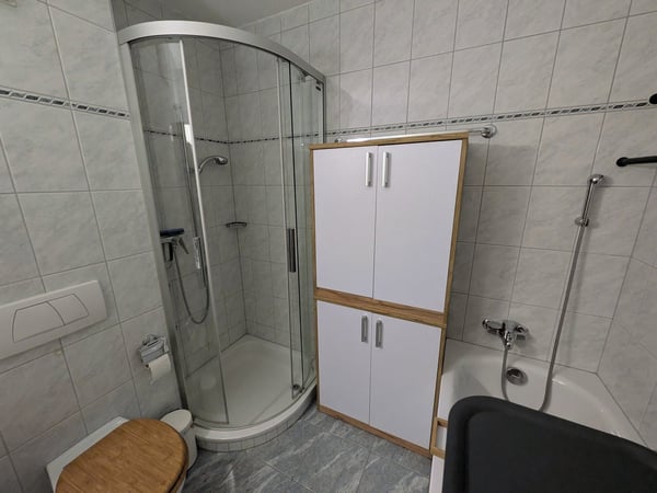 BEFRISTET: Möblierte 3.5-Zimmer-Maisonette mit grosser Terrasse in Rotkreuz 8