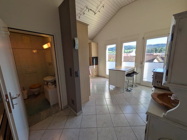 BEFRISTET: Möblierte 3.5-Zimmer-Maisonette mit grosser Terrasse in Rotkreuz 18