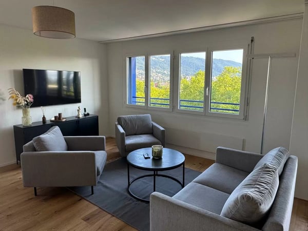 Möblierte 3.5-Zimmerwohnung mit Seeblick im Zentrum von Zug 1