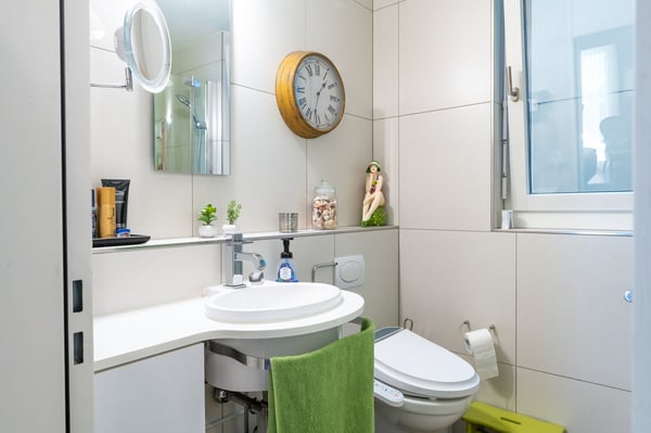 BEFRISTET: 16.02. bis 31.03.2026: moderne 3.5 Zimmer Wohnung in Unterägeri 15