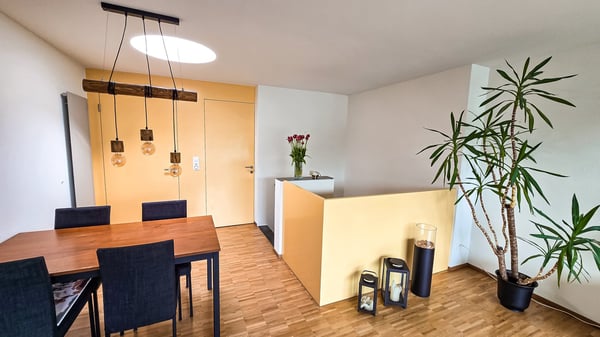 BEFRISTET: 01.12 - 31.03.27: Geräumige 4.5-Zimmer-Wohnung mit Balkon und schöner Aussicht in Luzern 2