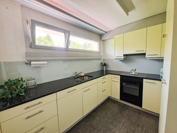 BEFRISTET: 01.12 - 31.03.27: Geräumige 4.5-Zimmer-Wohnung mit Balkon und schöner Aussicht in Luzern 9