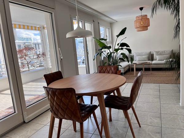 AB 01.11.2026 / 3.5-Zimmer-Wohnung an bester Lage im Kanton Zug / unbefristet 3