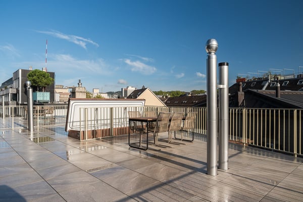 Möbliertes 2.5-Zimmer-Penthouse mit grosser Dachterrasse in Zürich 1