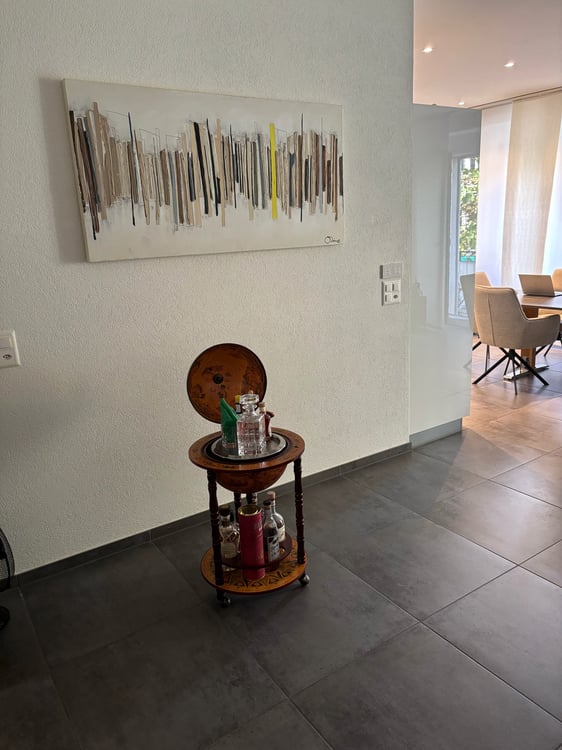 Fixed term: 01.01.2027 - 31.05.2027: Charming Furnished 2.5-Room Apartment in Zürich-Wiedikon 2
