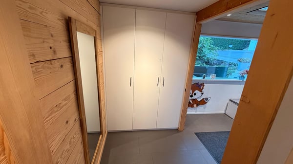 Exclusive Furnished 5.5 room Apartment with Breathtaking Lake and Mountain Views 17