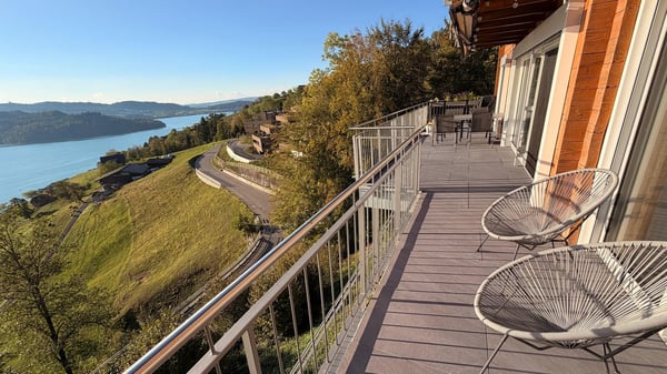 Exclusive Furnished 5.5 room Apartment with Breathtaking Lake and Mountain Views 3