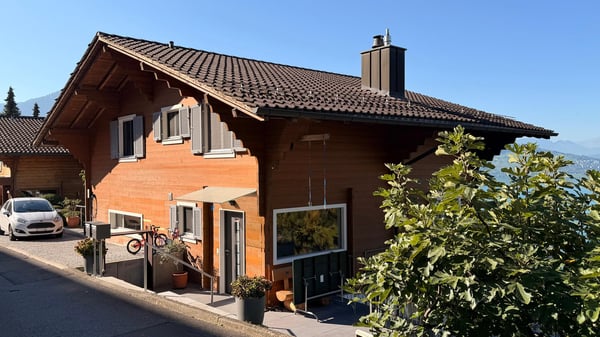 Exclusive Furnished 5.5 room Apartment with Breathtaking Lake and Mountain Views 6