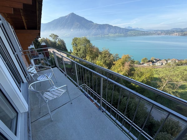 Exclusive Furnished 5.5 room Apartment with Breathtaking Lake and Mountain Views 4