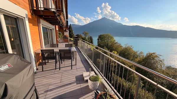 Exclusive Furnished 5.5 room Apartment with Breathtaking Lake and Mountain Views 1