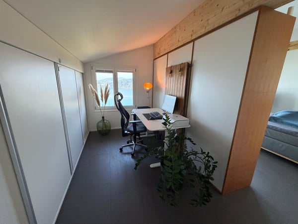 Exclusive Furnished 5.5 room Apartment with Breathtaking Lake and Mountain Views 19