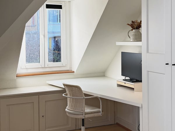 BEFRISTET: 01.12.26 - 30.04.27: Charmante 4.5-Zimmer-Dachwohnung mit sonnigen Balkonen in Luzern 15