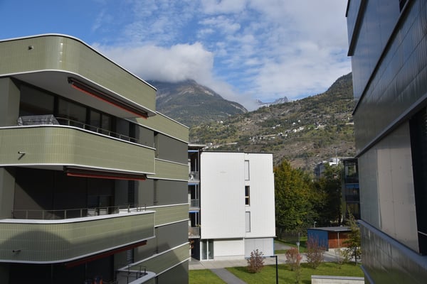 Moderne 1.5-Zimmerwohnung - 5 Min. von Lonza 12