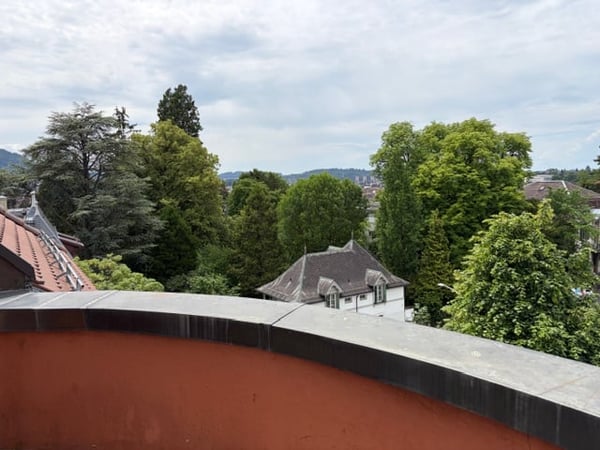 Luxuriöse 5-Zimmer-Wohnung in grüner Umgebung in Bern 4