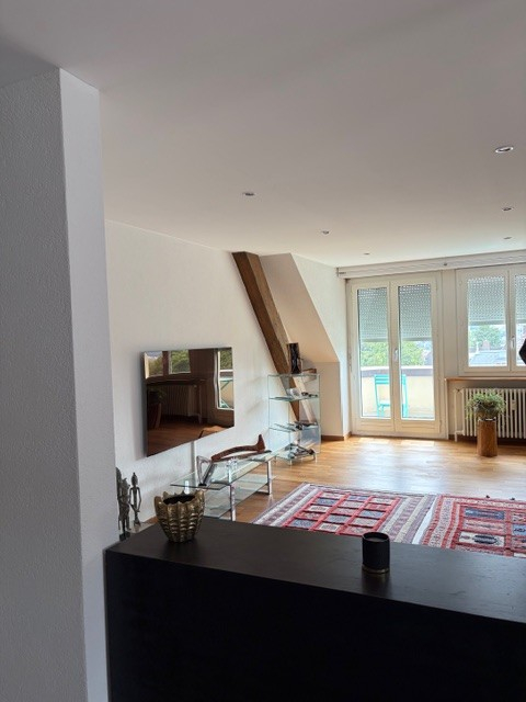Luxuriöse 5-Zimmer-Wohnung in grüner Umgebung in Bern 3