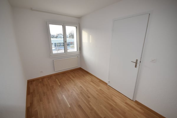 Helle 3-Zimmer-Wohnung mit Balkon in Hindelbank 4