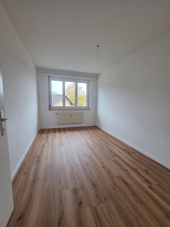 Gemütliche 2.5-Zimmer-Wohnung mit grossem Wohnzimmer – ab sofort verfügbar! 6