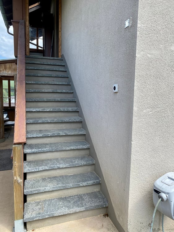 Grosszügige 6-Zimmer-Wohnung mit Garten und Balkon in Melchnau 2